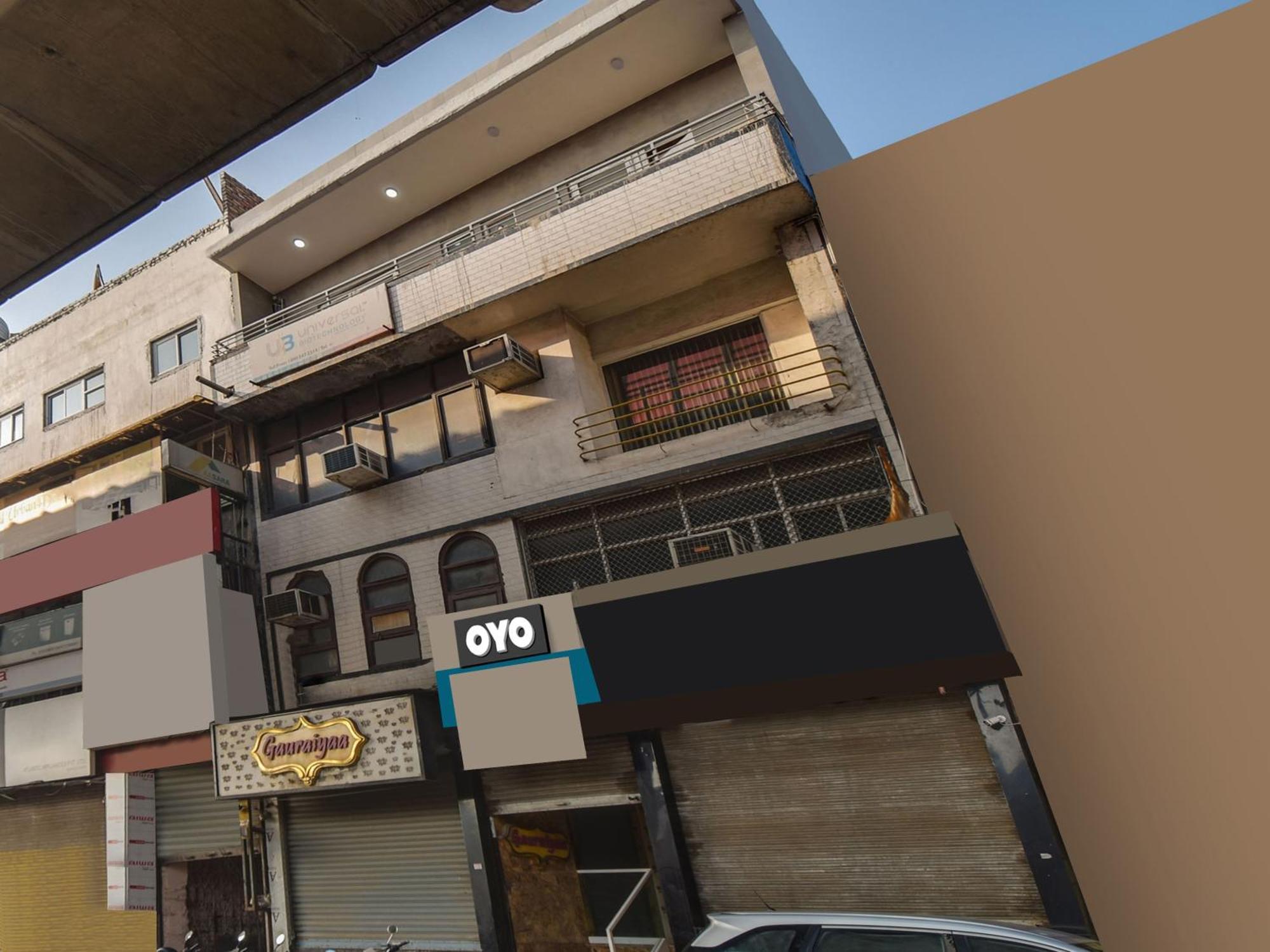 O Iris Lite Hotel New Delhi